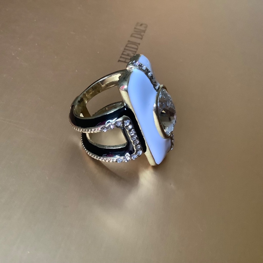 Heidi Daus New Century Crystal & Enamel Art Deco Ring  White Black SZ 10 - Picture 6 of 13